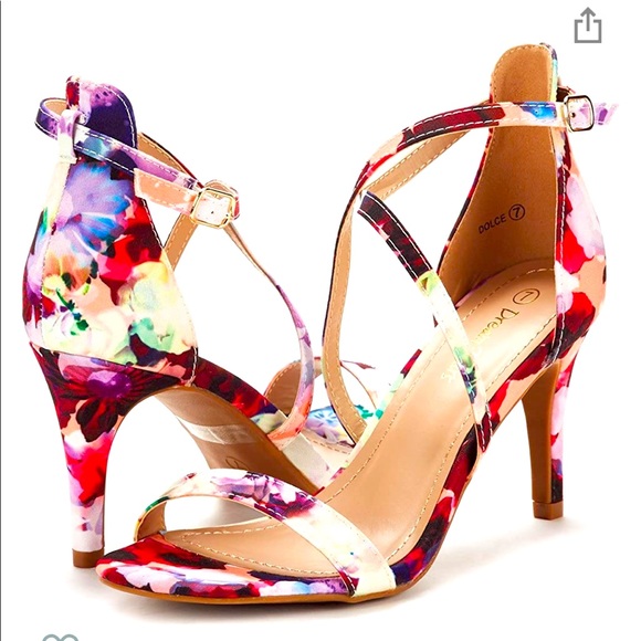 Floral heels (Size 7.5) - Picture 2 of 16